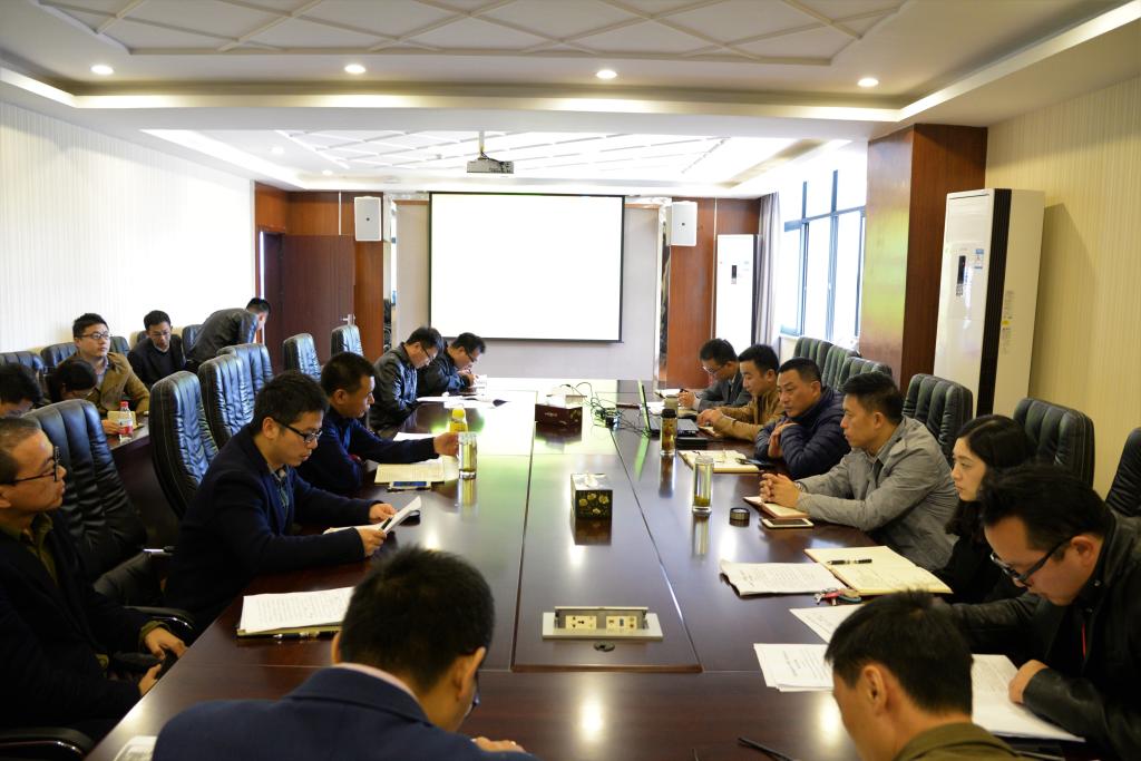 两江校区党委组织全体教师党员开展十九大报告学习交流会
