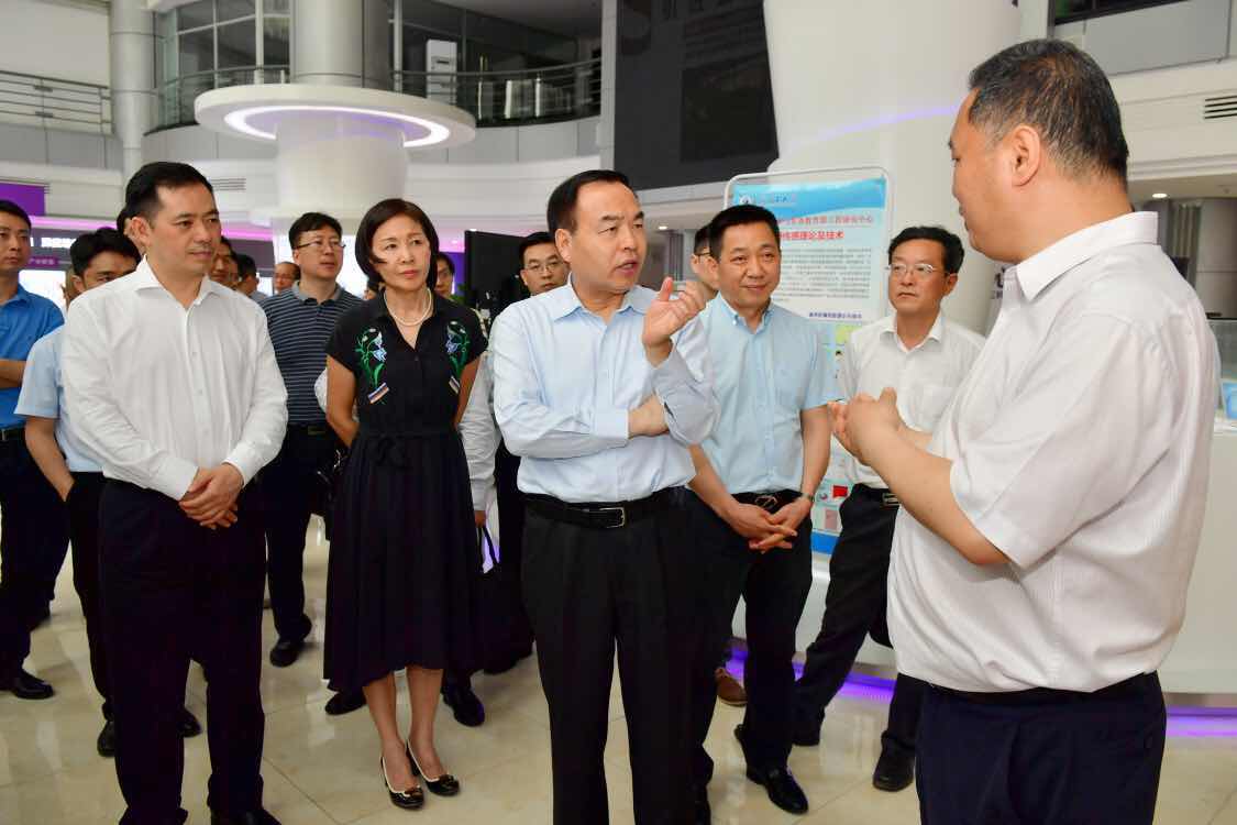 坚持创新驱动，助推转型升级，市委副书记唐良智实地调研清研理工(重庆)创新中心-重庆理工大学主站