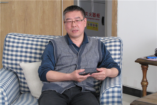 肖枝洪教授介绍系部科研平台及研究方向