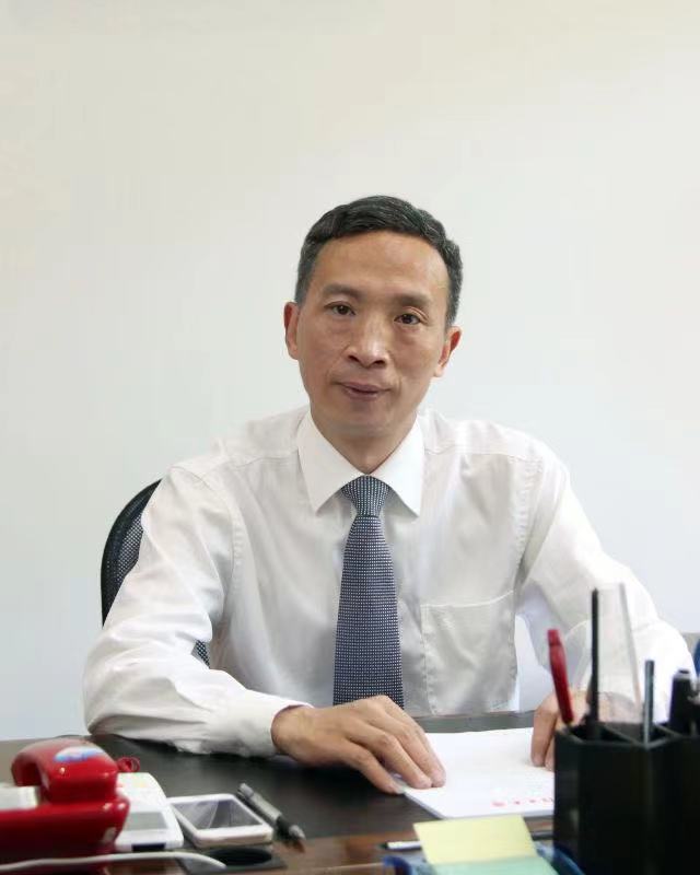 党委常委副校长曾宪军