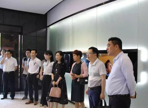 严谨教学“亦师亦友”:专访重庆理工大学MBA名师刘军跃