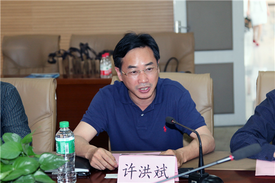 德阳经济技术开发区来校洽谈产学研合作-重庆