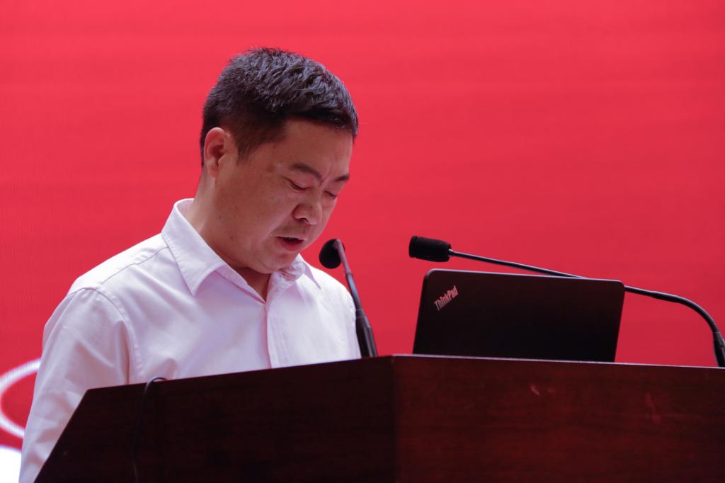 中国兵器工业集团总经济师邹文超致辞