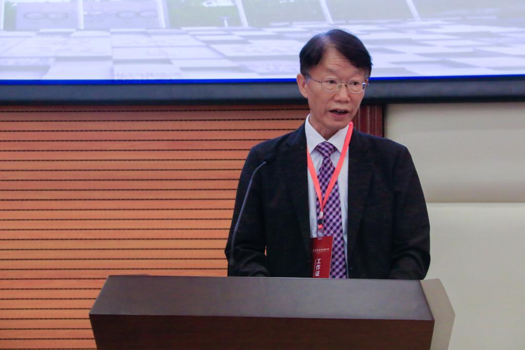 两江国际学院联席院长李昌熹在会上讲话
