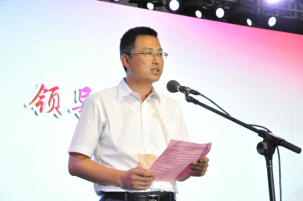 两江校区管委会常务副主任、两江国际学院常务副院长张朝辉致辞