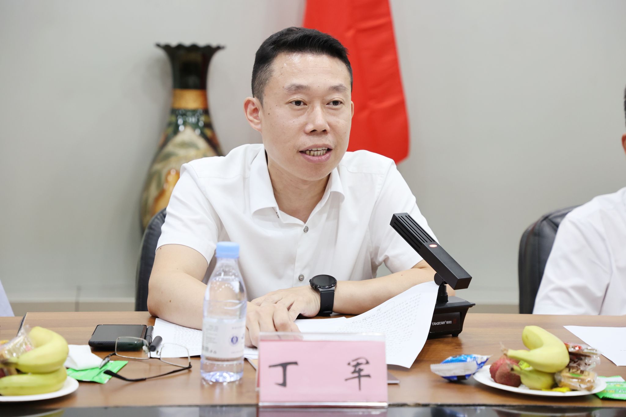 校领导带队看望慰问西南大学岗前培训教职工