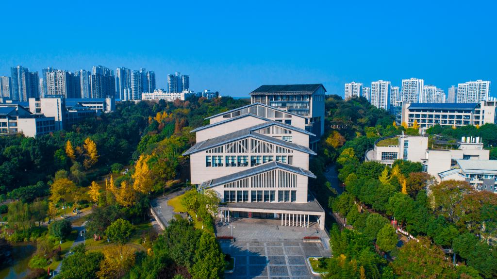 重庆理工大学花溪校区校门-重庆理工大学