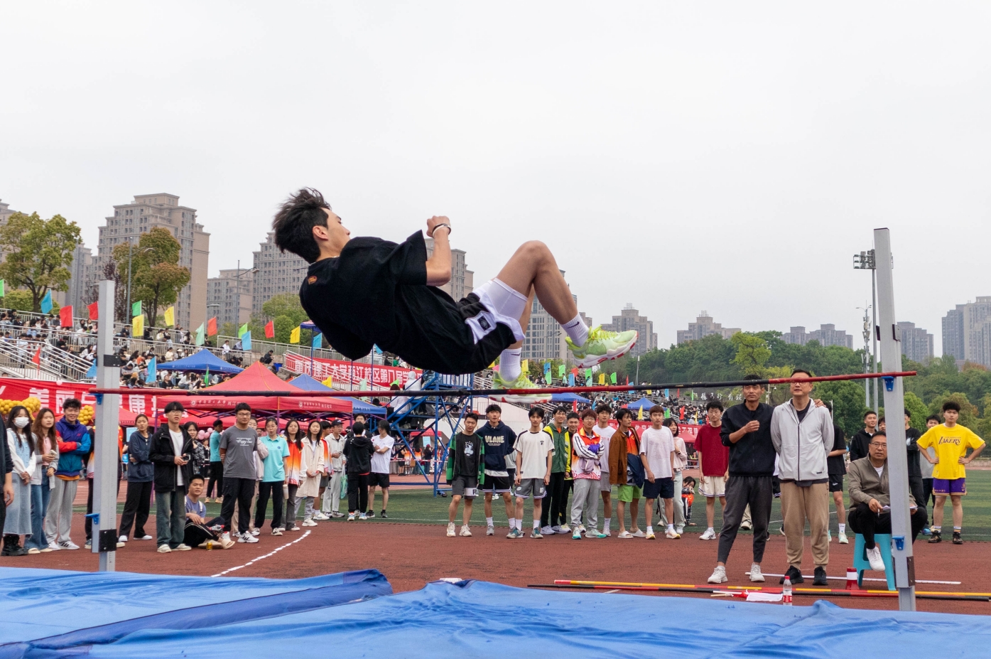 学校两江校区第八届学生田径运动会闭幕-重庆理工大学