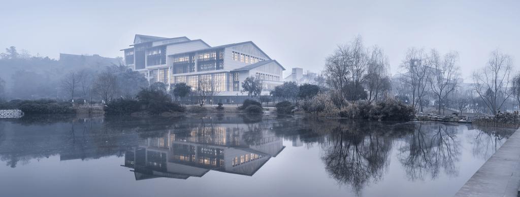 重庆理工大学花溪校区校门-重庆理工大学