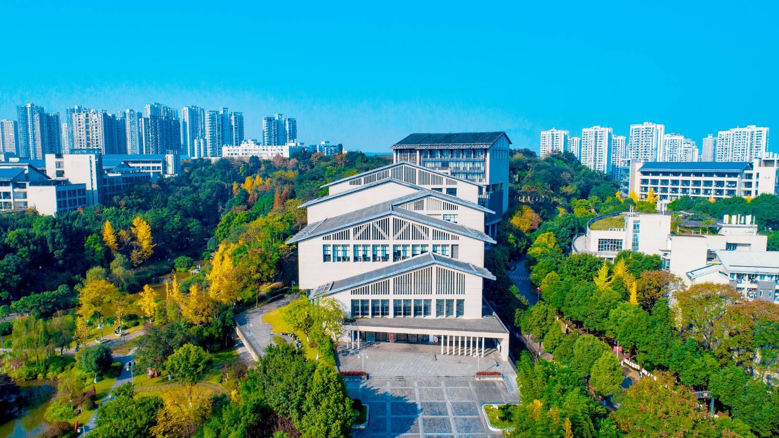 [公民报]重庆理工大学：筑牢文化根基 培育时代新人-重庆理工大学